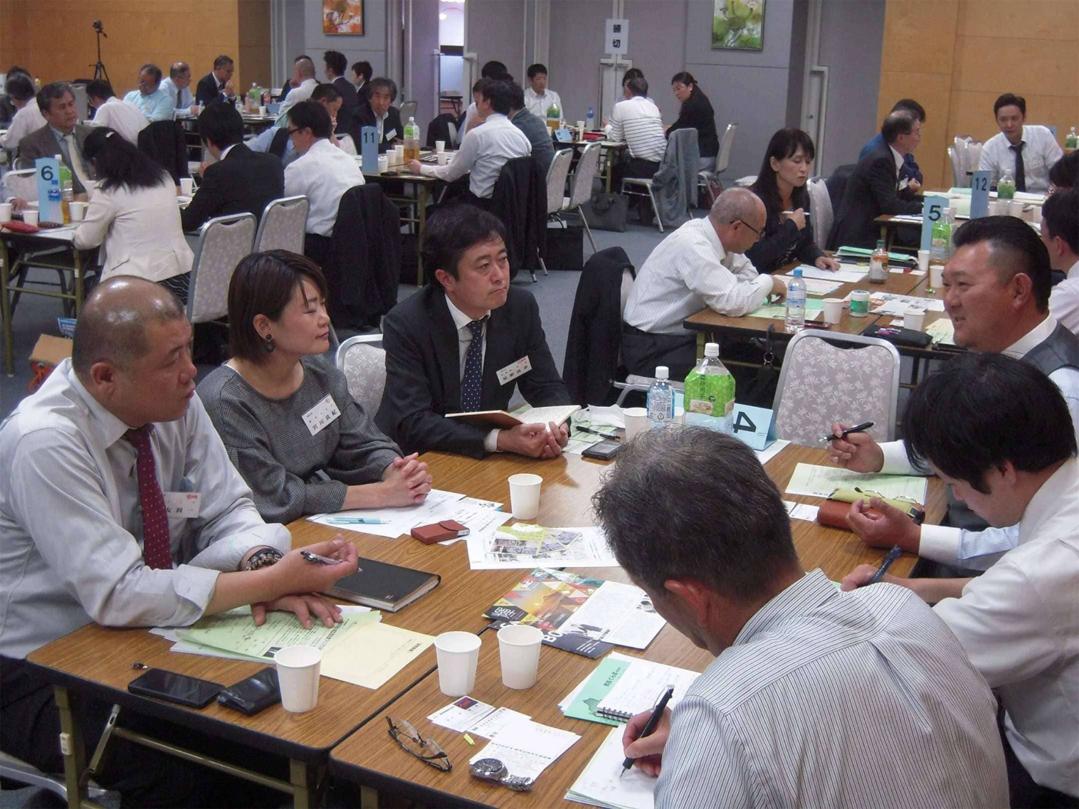 学びと実践、人が輝く企業づくり。